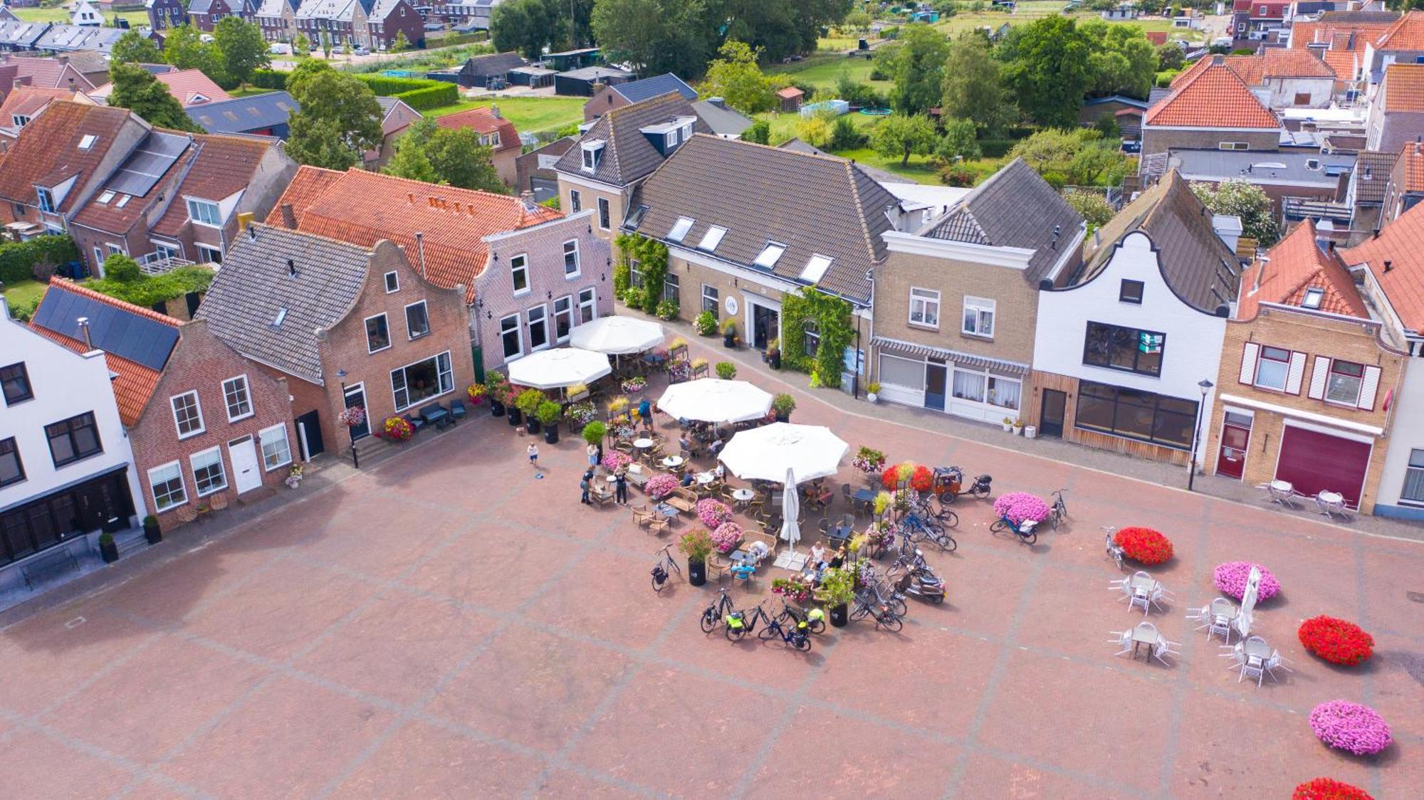 Hotel-Restaurant "Lely" Oude-Tonge Exterior photo